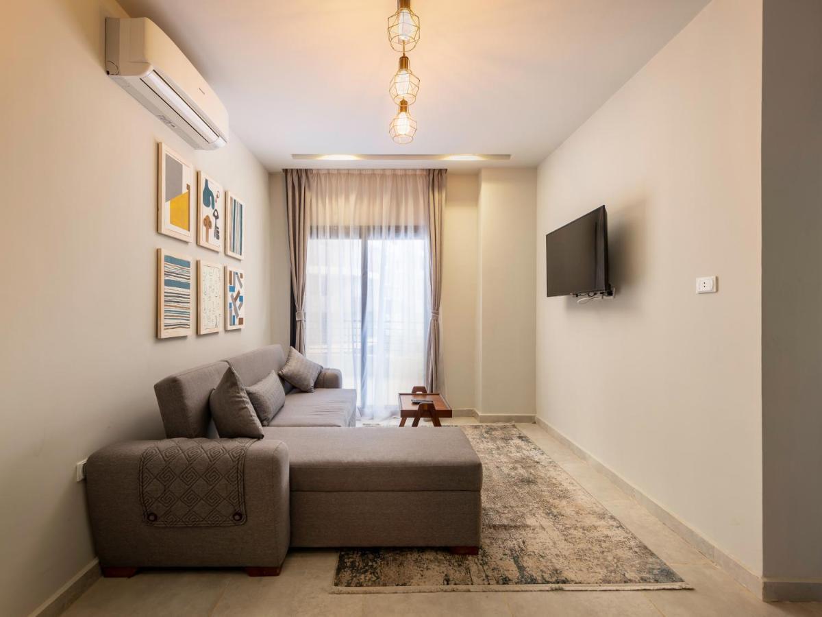 Travelholic Golden Gates Appartement Le Caire