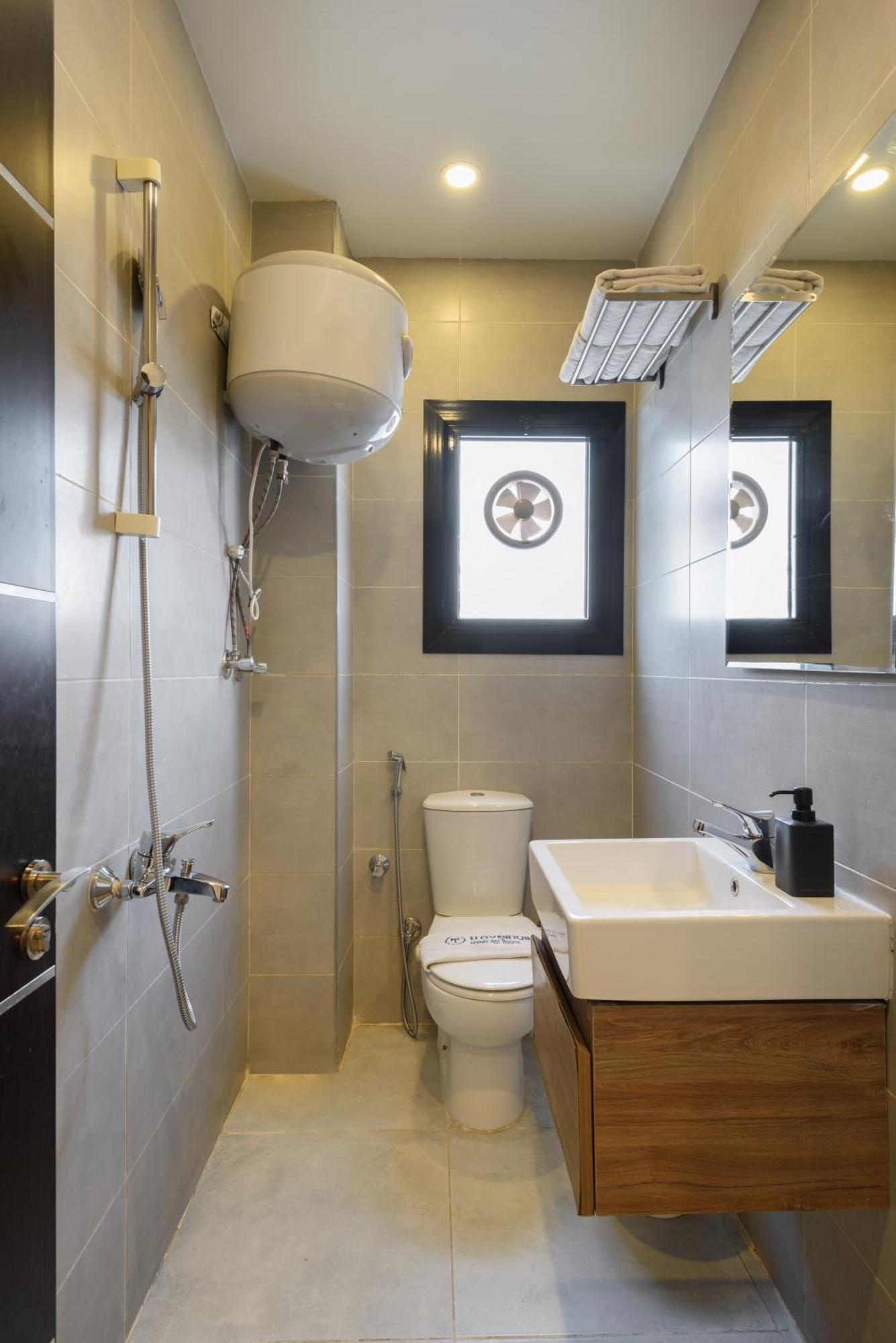 Travelholic Golden Gates Appartement
